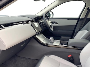 Used Land Rover Range Rover Velar 2025 for sale - 76893251: Photo