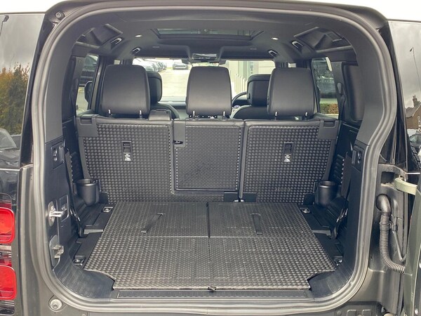 Used Land Rover Defender 2024 for sale - 76211986: Photo 10