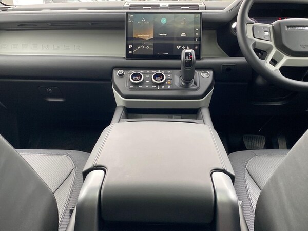 Used Land Rover Defender 2024 for sale - 76211986: Photo 14