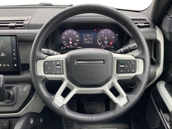 Used Land Rover Defender 2024 for sale - 76211986: Photo 15