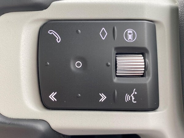 Used Land Rover Defender 2024 for sale - 76211986: Photo 29