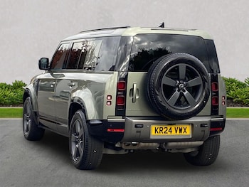 Used Land Rover Defender 2024 for sale - 76211986: Photo 2