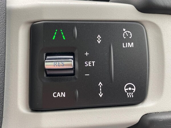 Used Land Rover Defender 2024 for sale - 76211986: Photo 30