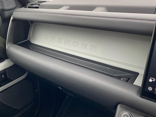 Used Land Rover Defender 2024 for sale - 76211986: Photo 40