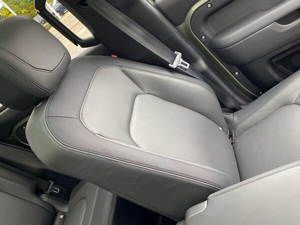 Used Land Rover Defender 2024 for sale - 76211986: Photo 42