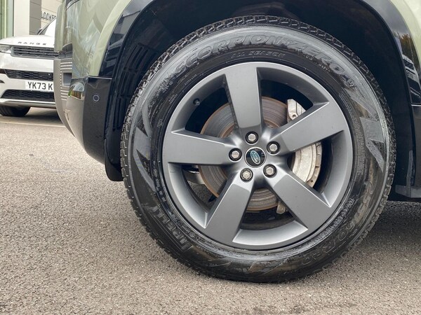 Used Land Rover Defender 2024 for sale - 76211986: Photo 8