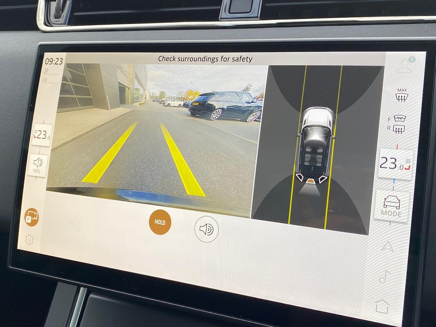 Used Land Rover Range Rover Evoque 2025 for sale - 77487815: Photo 12