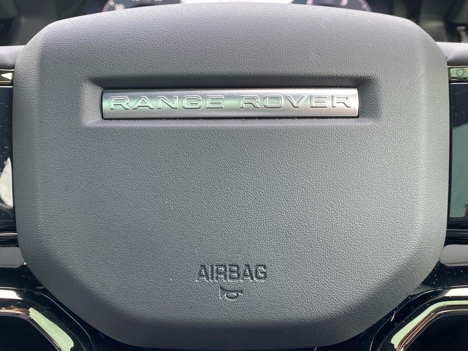 Used Land Rover Range Rover Evoque 2025 for sale - 77487815: Photo 35