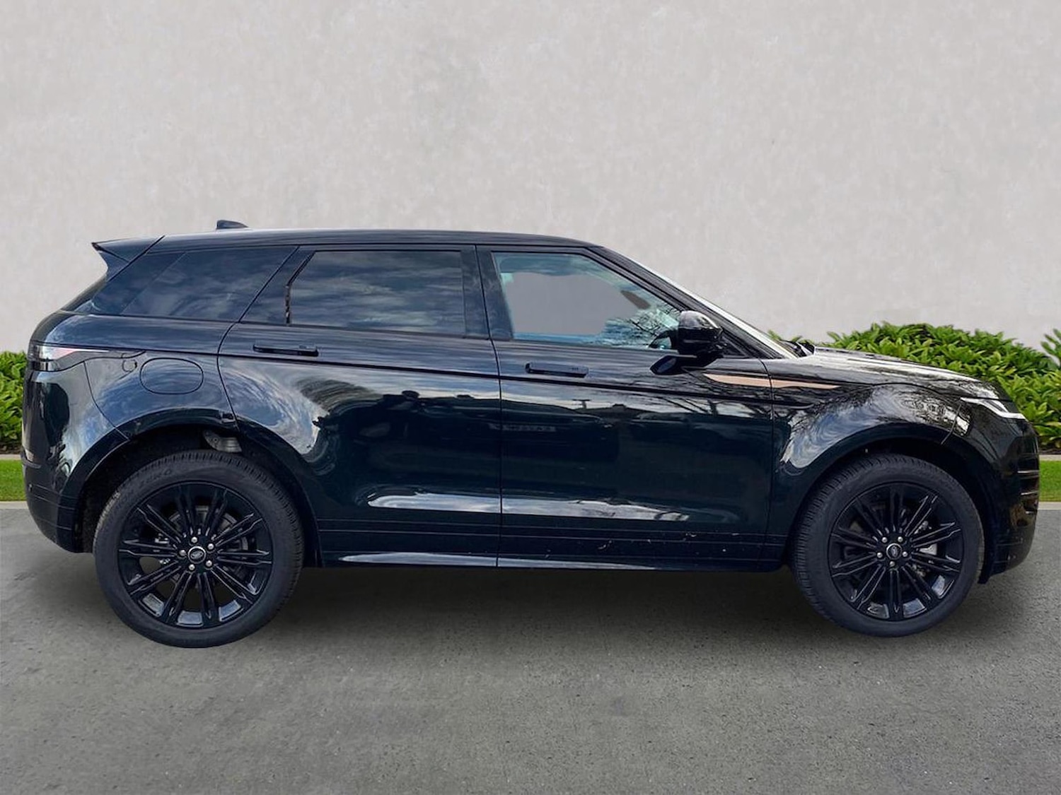 Used Land Rover Range Rover Evoque 2025 for sale - 77487815: Photo 5