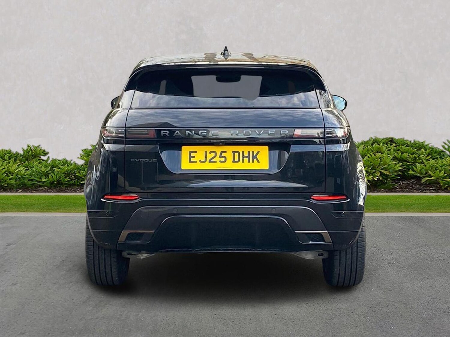 Used Land Rover Range Rover Evoque 2025 for sale - 77487815: Photo 6