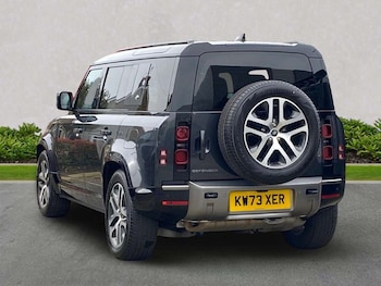 Used Land Rover Defender 2023 for sale - 78310741: Photo