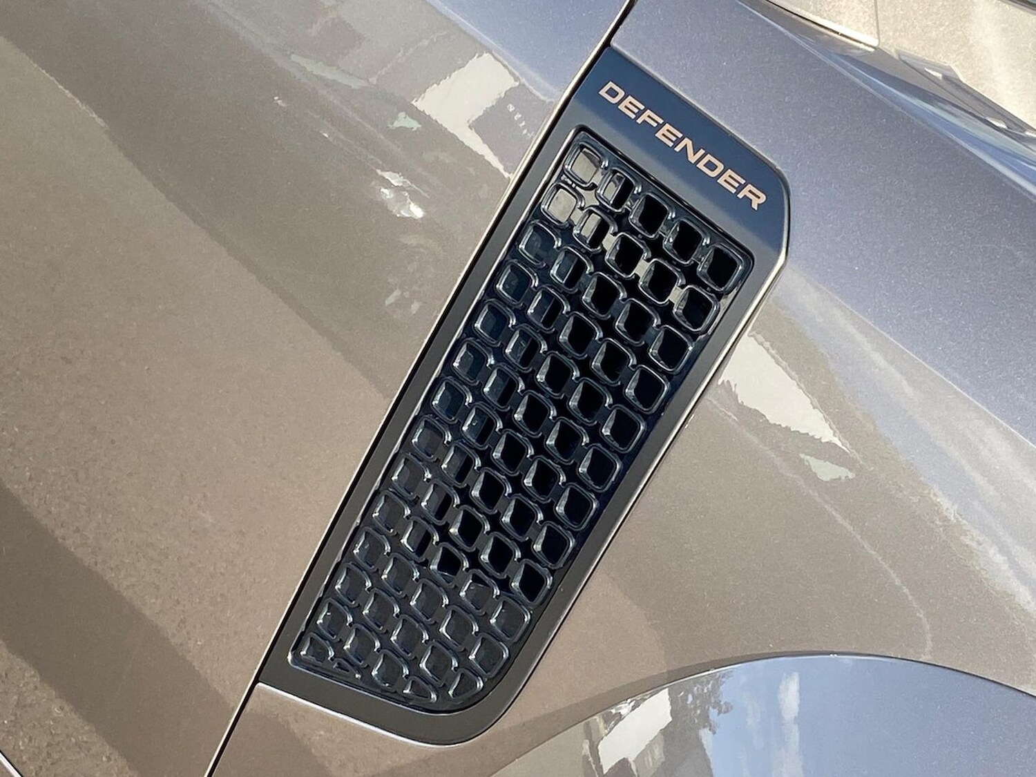 Used Land Rover Defender 2025 for sale - 76253690: Photo 23