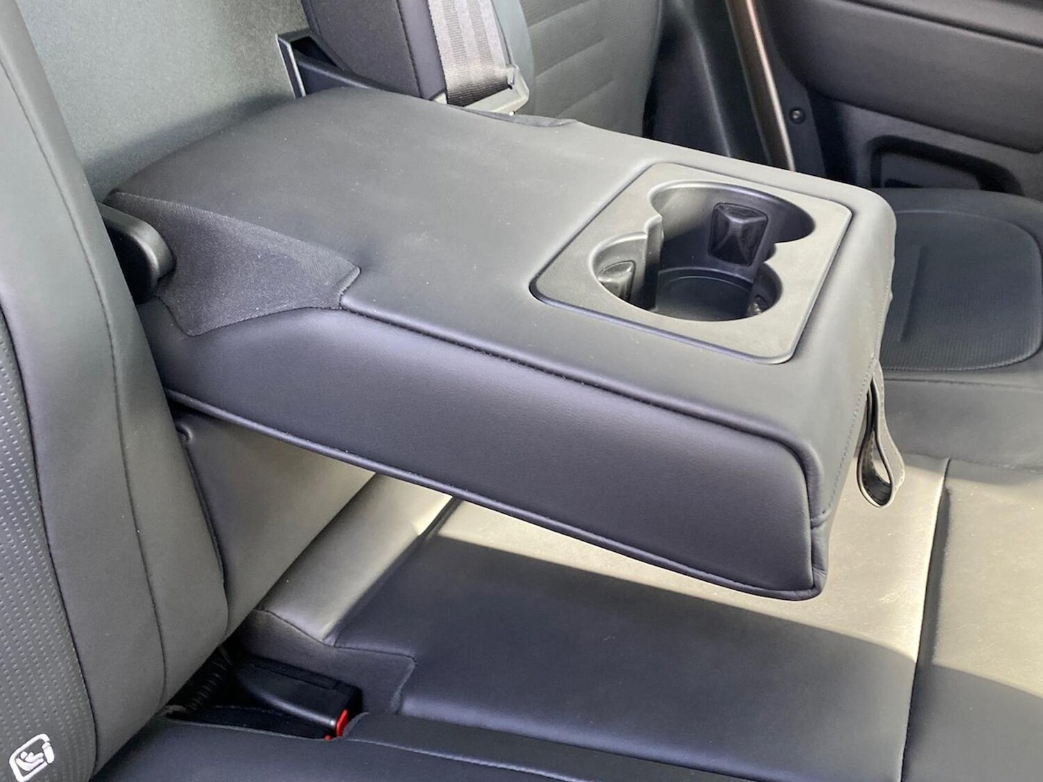 Used Land Rover Defender 2025 for sale - 76253690: Photo 26