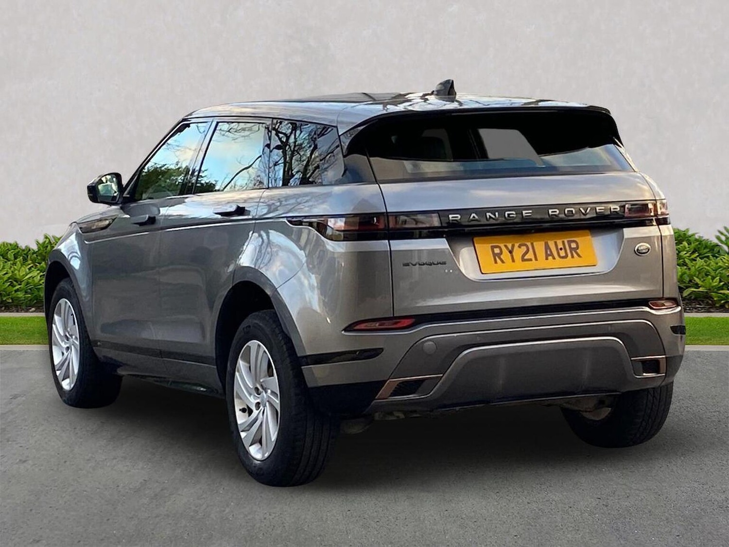 Used Land Rover Range Rover Evoque 2021 for sale - 76879714: Photo 2