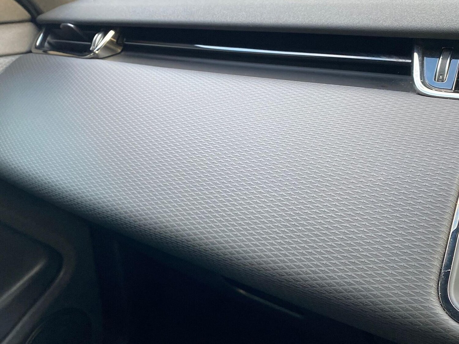 Used Land Rover Range Rover Evoque 2021 for sale - 76879714: Photo 40