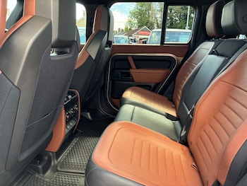 Used Land Rover Defender 2026 for sale - 78865163: Photo