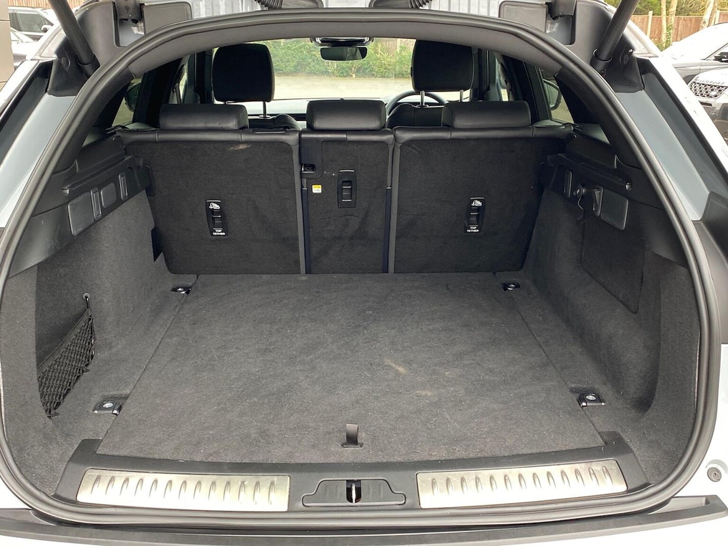 Used Land Rover Range Rover Velar 2023 for sale - 77796983: Photo 10