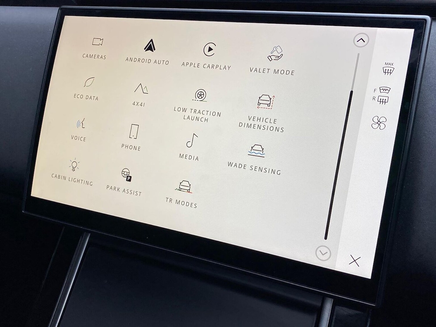 Used Land Rover Range Rover Velar 2023 for sale - 77796983: Photo 30