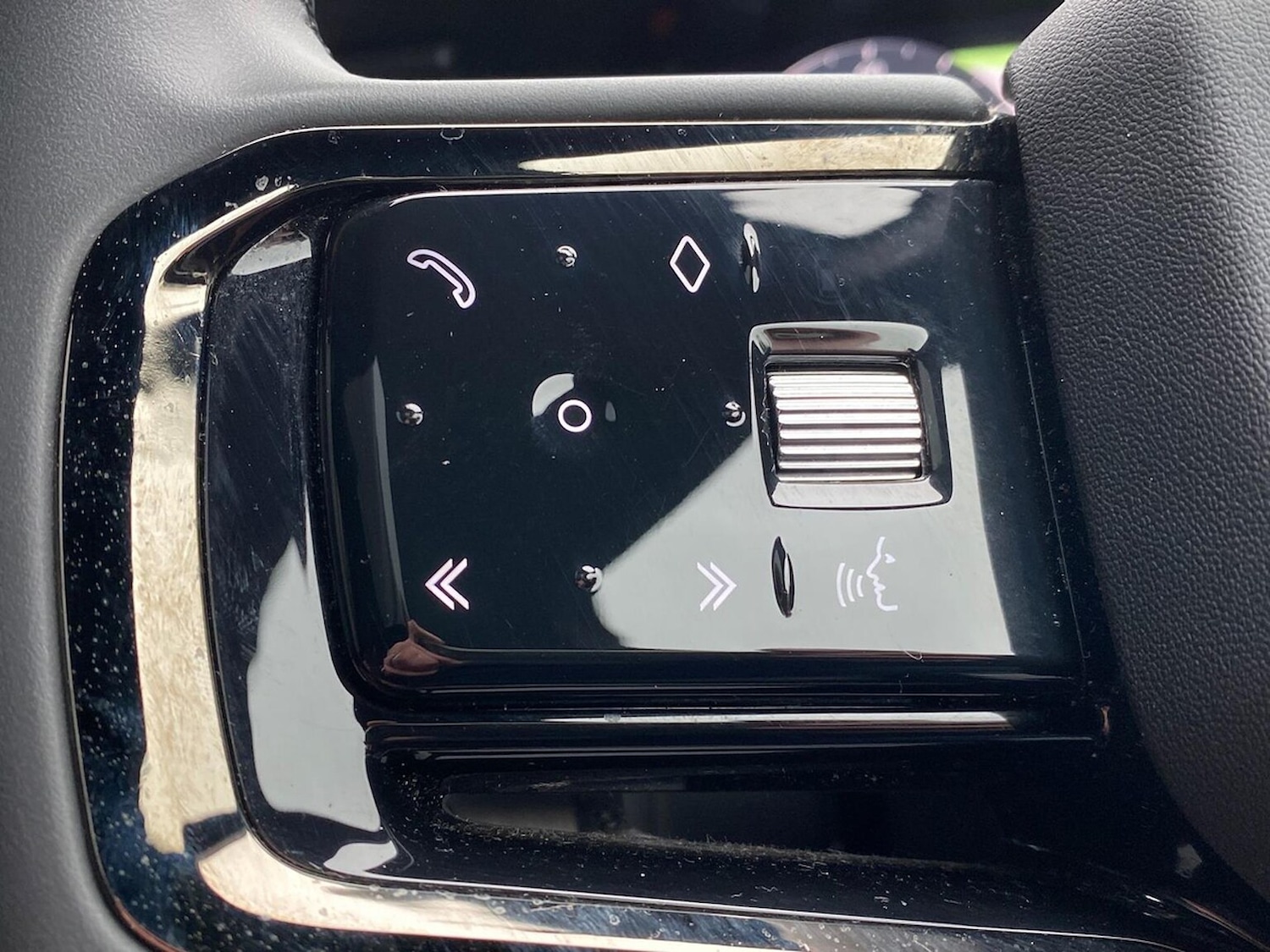 Used Land Rover Range Rover Velar 2023 for sale - 77796983: Photo 37