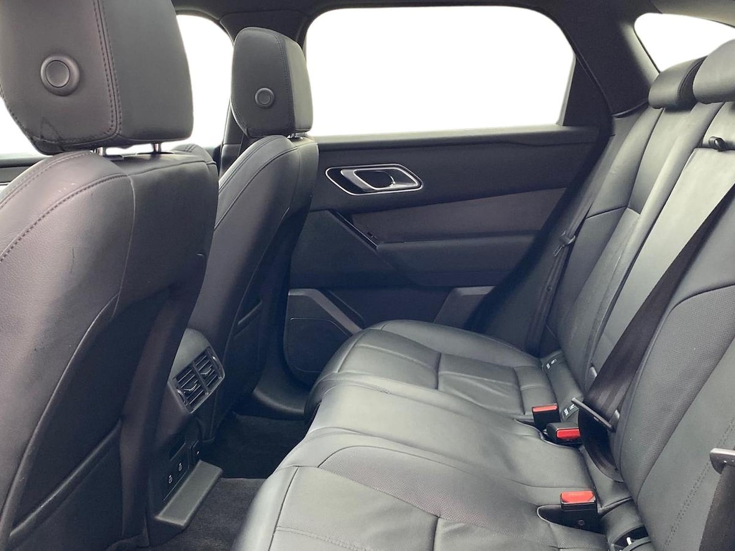 Used Land Rover Range Rover Velar 2023 for sale - 77796983: Photo 4