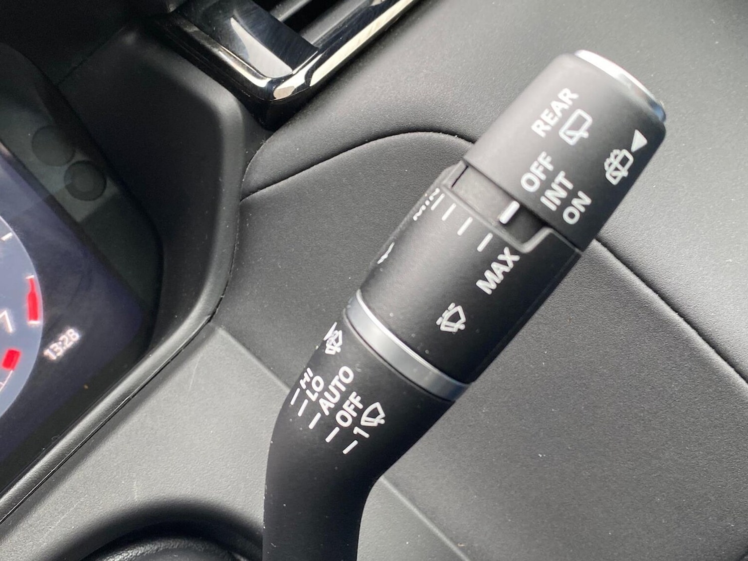 Used Land Rover Range Rover Velar 2023 for sale - 77796983: Photo 40