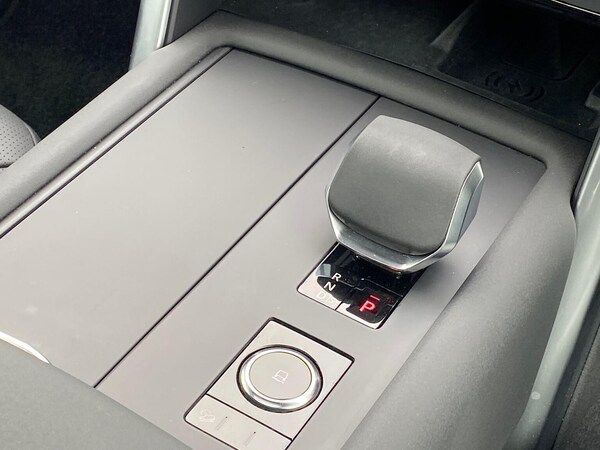 Used Land Rover Discovery 2025 for sale - 76220409: Photo 13