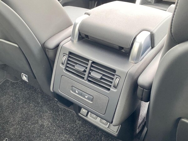 Used Land Rover Discovery 2025 for sale - 76220409: Photo 18