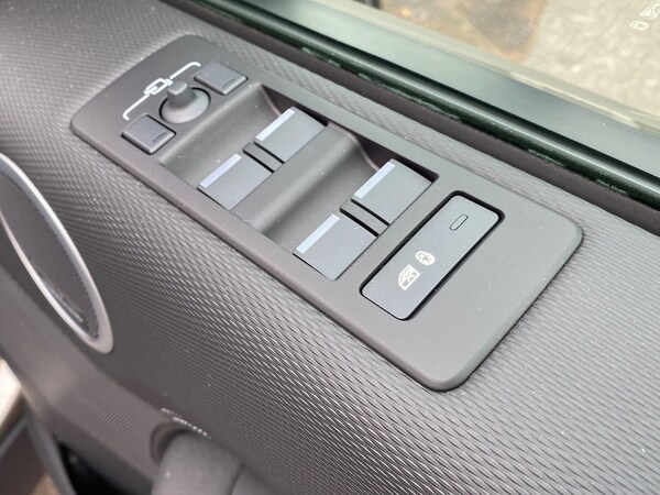 Used Land Rover Discovery 2025 for sale - 76220409: Photo 25