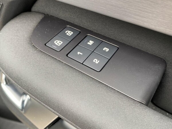 Used Land Rover Discovery 2025 for sale - 76220409: Photo 26