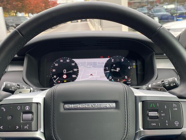 Used Land Rover Discovery 2025 for sale - 76220409: Photo 37