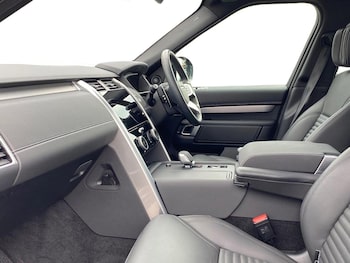 Used Land Rover Discovery 2025 for sale - 76220409: Photo 3