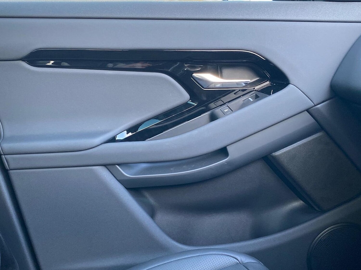 Used Land Rover Range Rover Evoque 2025 for sale - 77487792: Photo 39