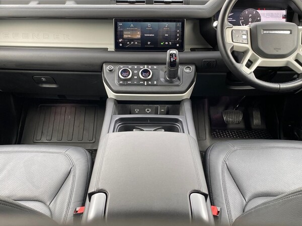 Used Land Rover Defender 2024 for sale - 76225129: Photo 14