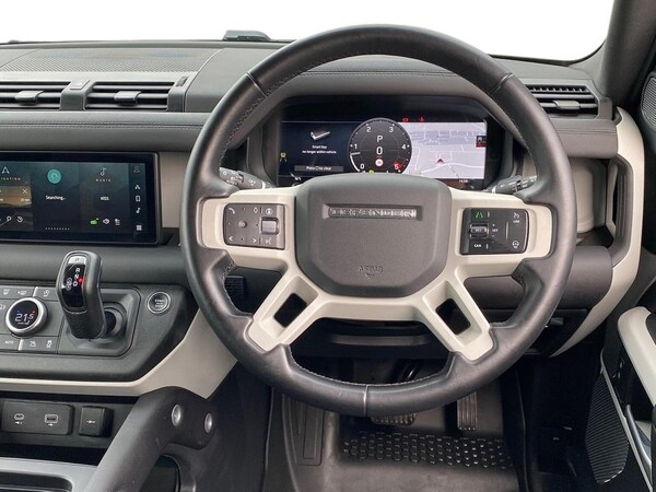 Used Land Rover Defender 2024 for sale - 76225129: Photo 15