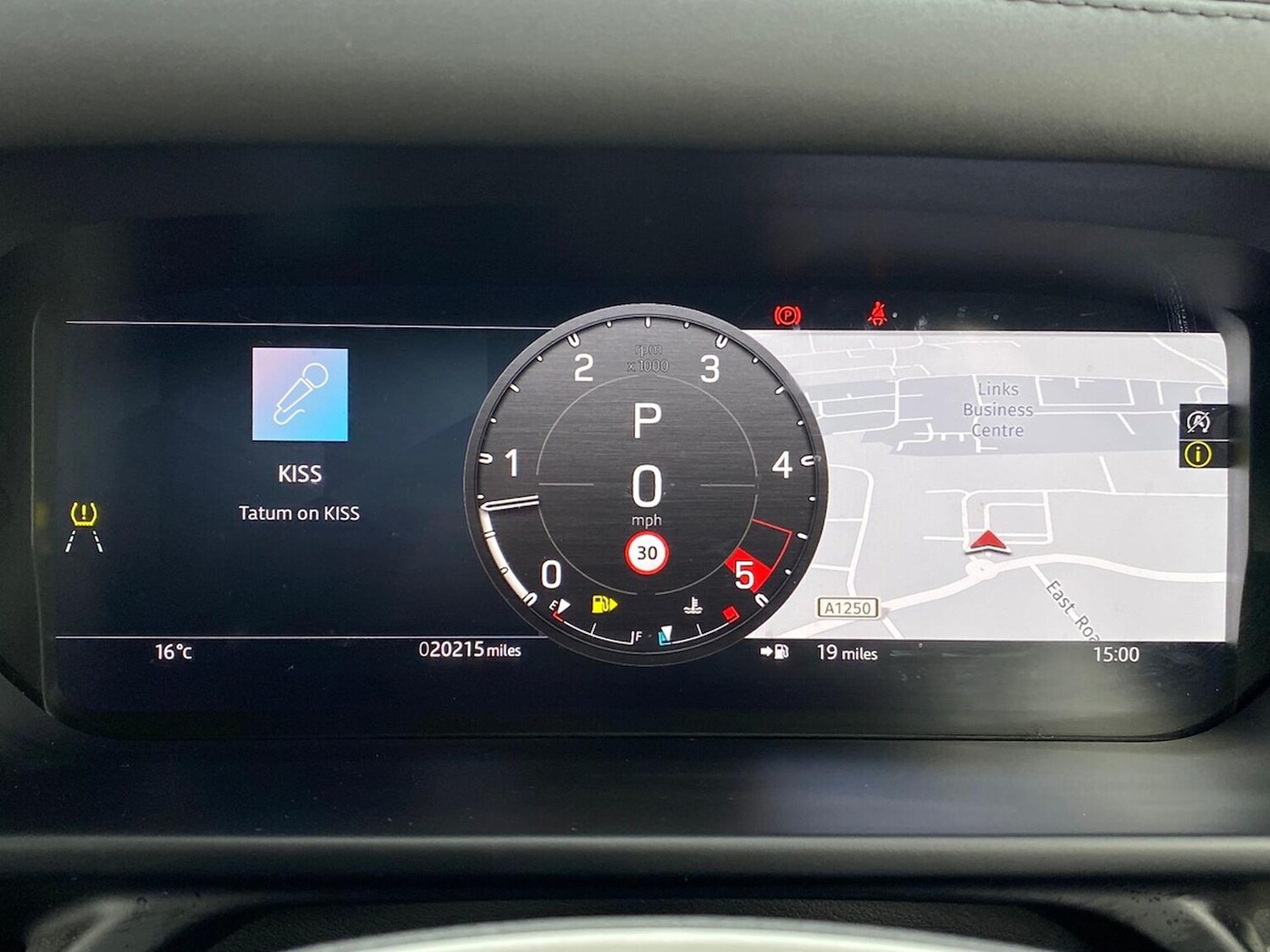 Used Land Rover Defender 2024 for sale - 76225129: Photo 16