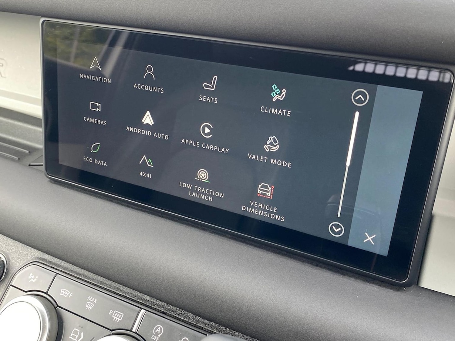 Used Land Rover Defender 2024 for sale - 76225129: Photo 23