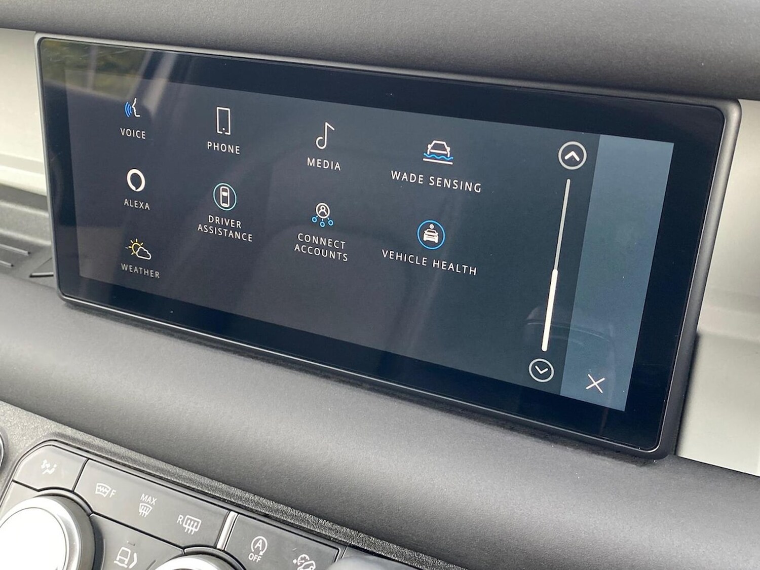 Used Land Rover Defender 2024 for sale - 76225129: Photo 24