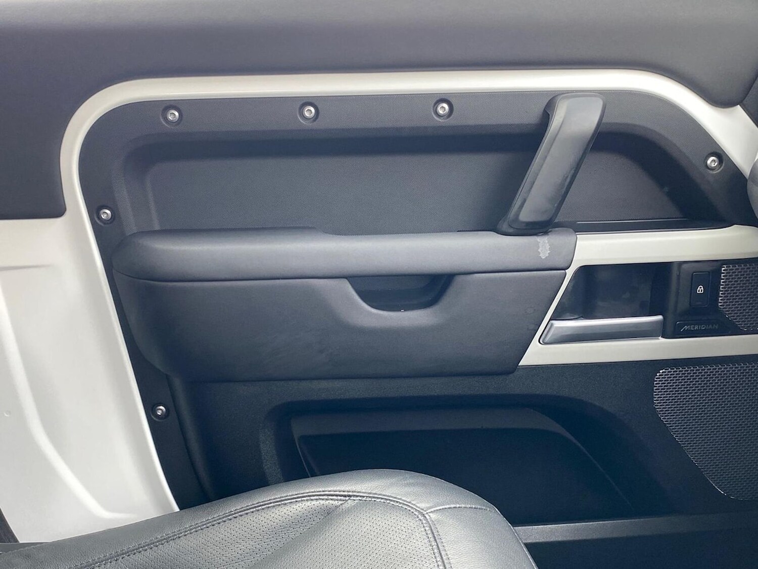 Used Land Rover Defender 2024 for sale - 76225129: Photo 37