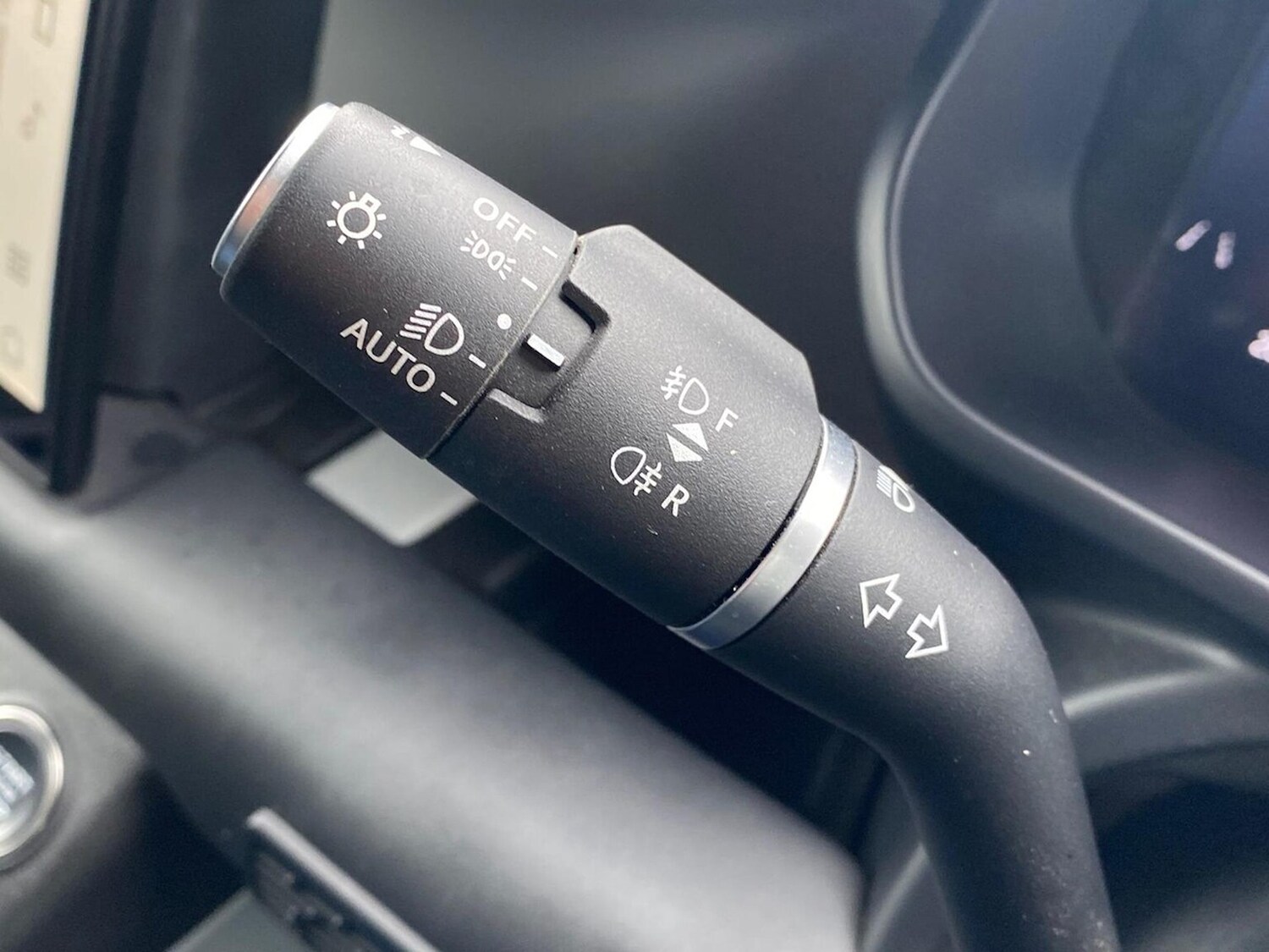 Used Land Rover Defender 2023 for sale - 75908113: Photo 30