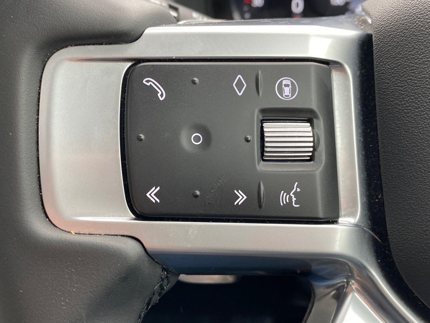 Used Land Rover Discovery 2025 for sale - 77622378: Photo 36