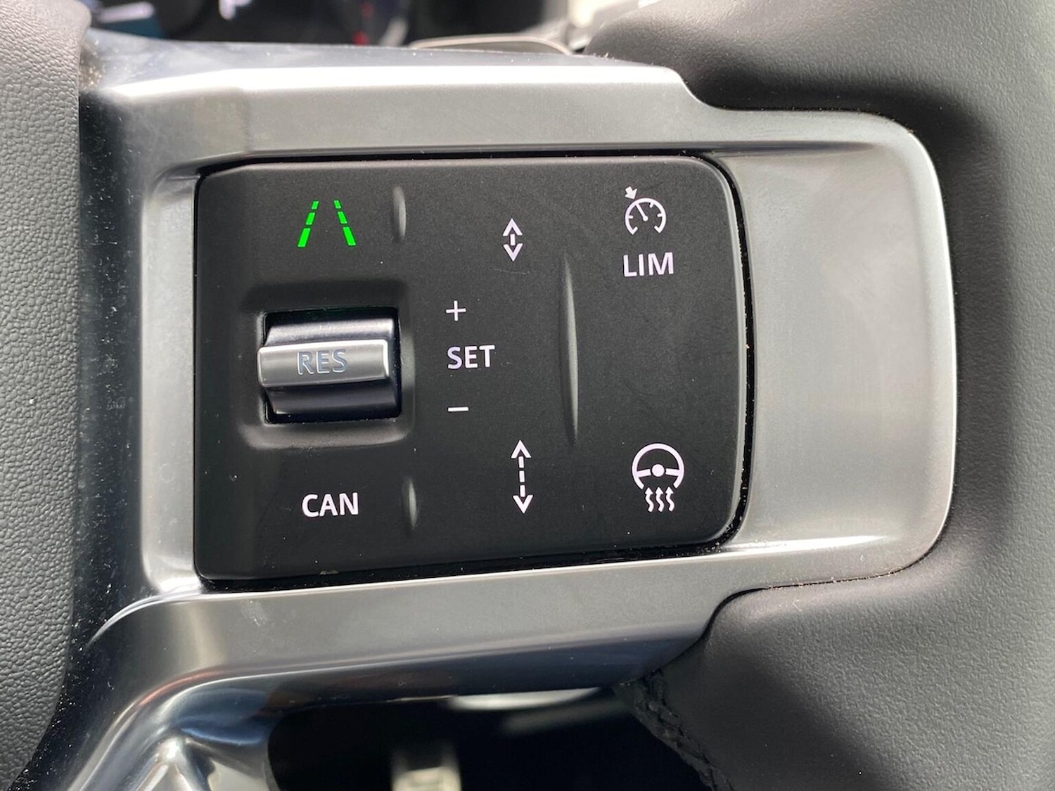 Used Land Rover Discovery 2025 for sale - 77622378: Photo 37