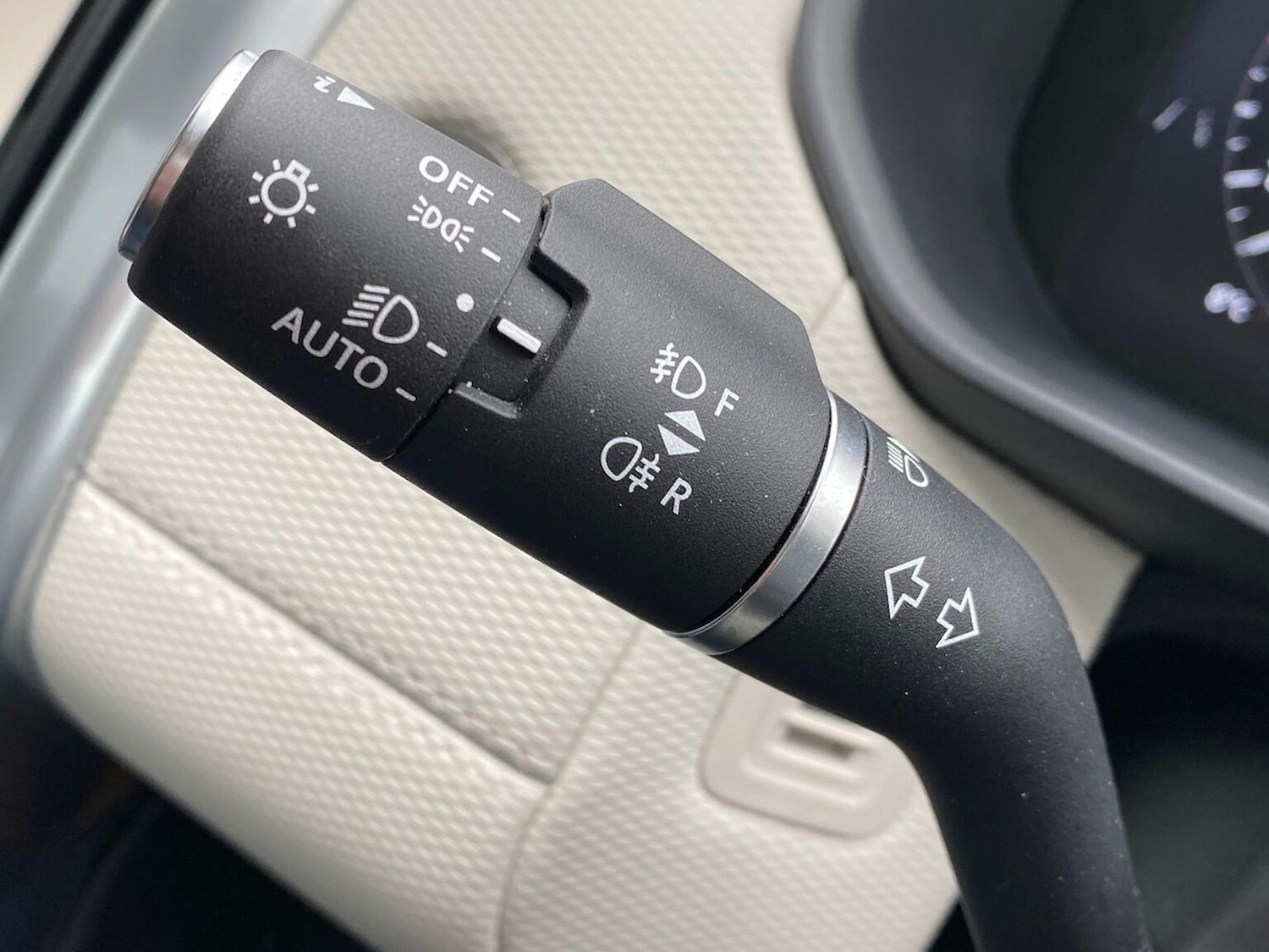 Used Land Rover Discovery 2025 for sale - 77622378: Photo 38