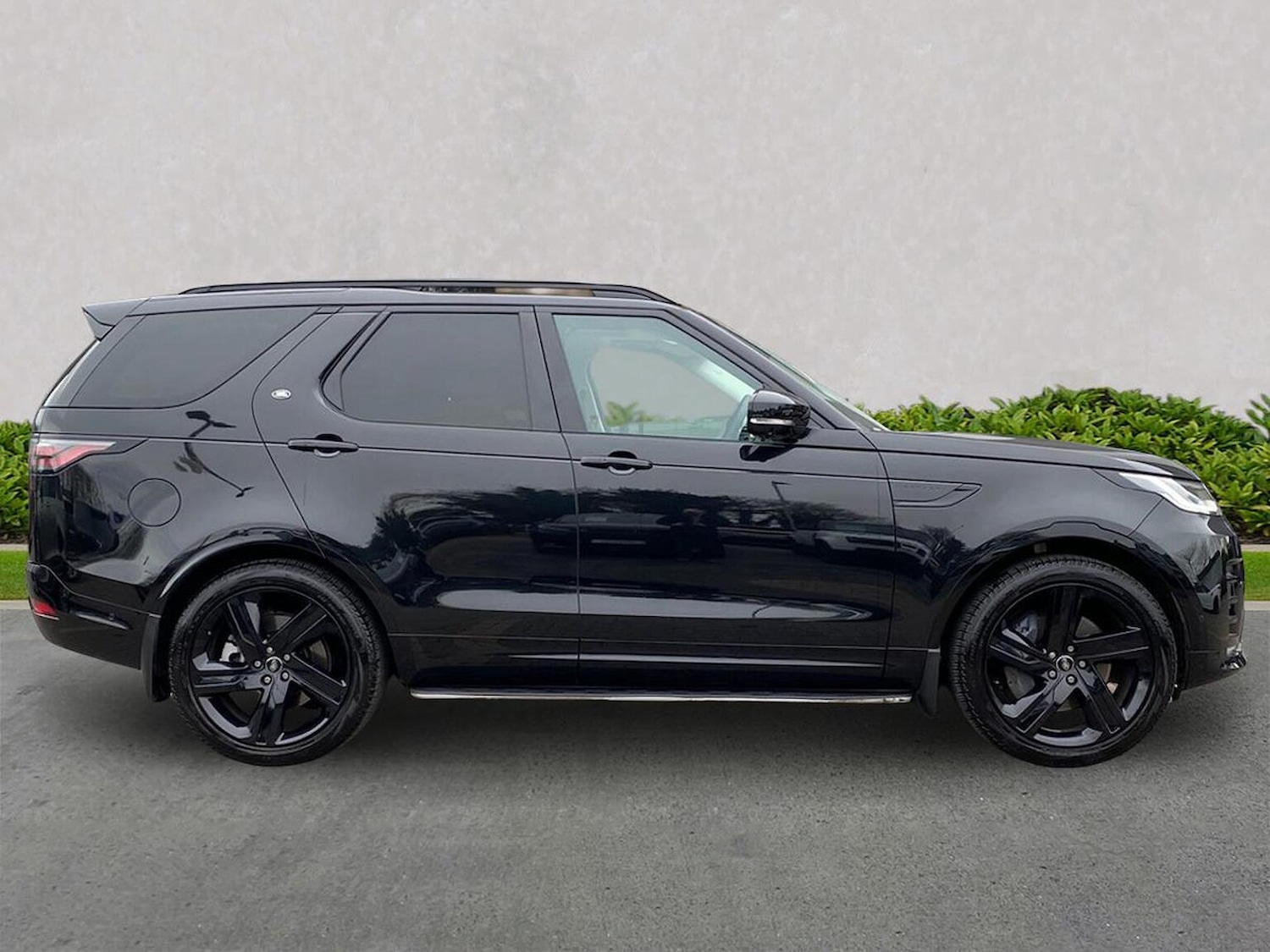 Used Land Rover Discovery 2025 for sale - 77622378: Photo 5