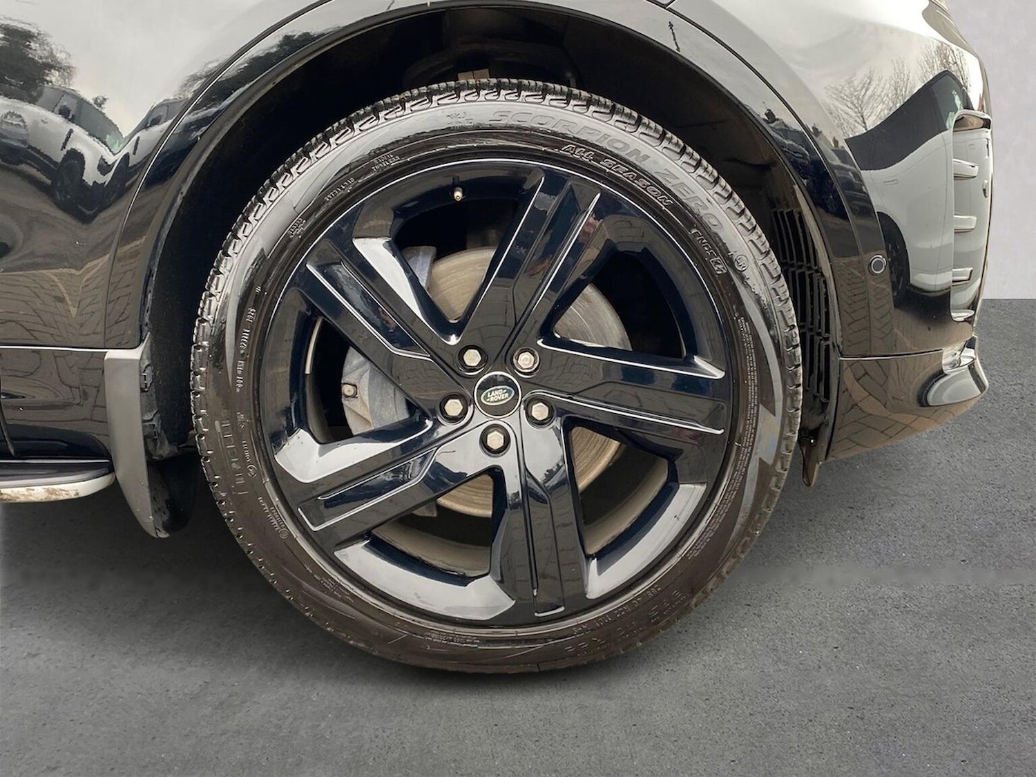 Used Land Rover Discovery 2025 for sale - 77622378: Photo 8