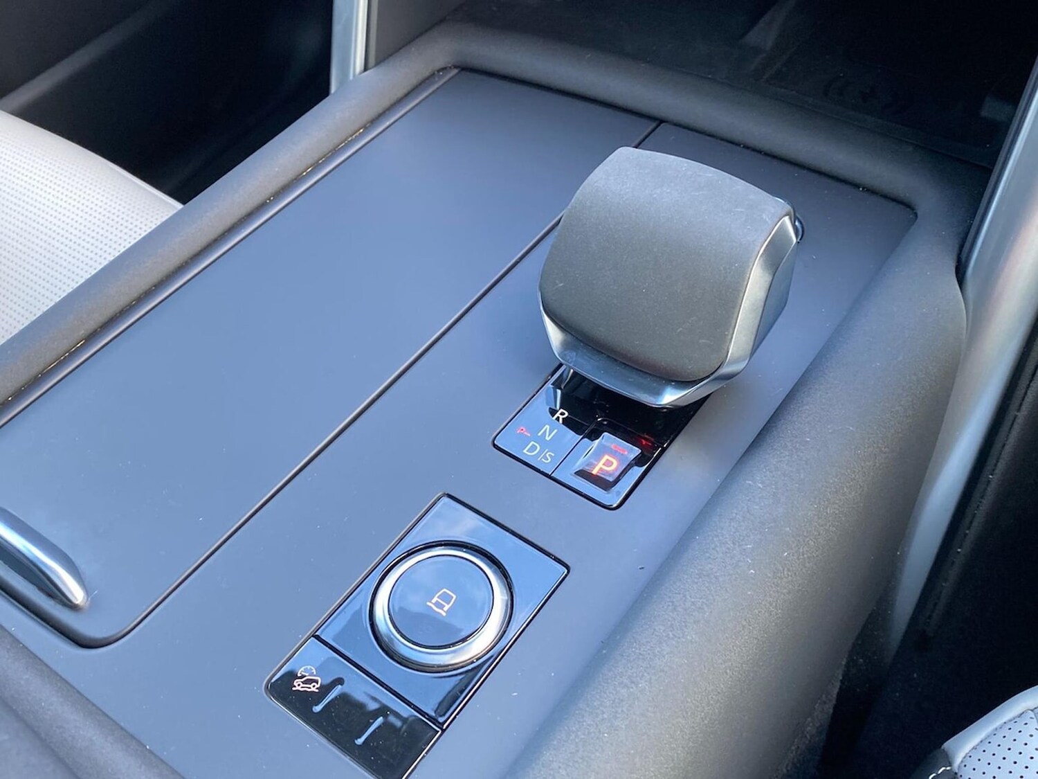 Used Land Rover Discovery 2024 for sale - 77487766: Photo 13