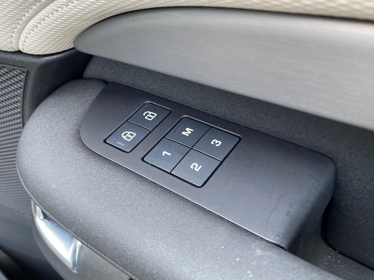 Used Land Rover Discovery 2024 for sale - 77487766: Photo 23