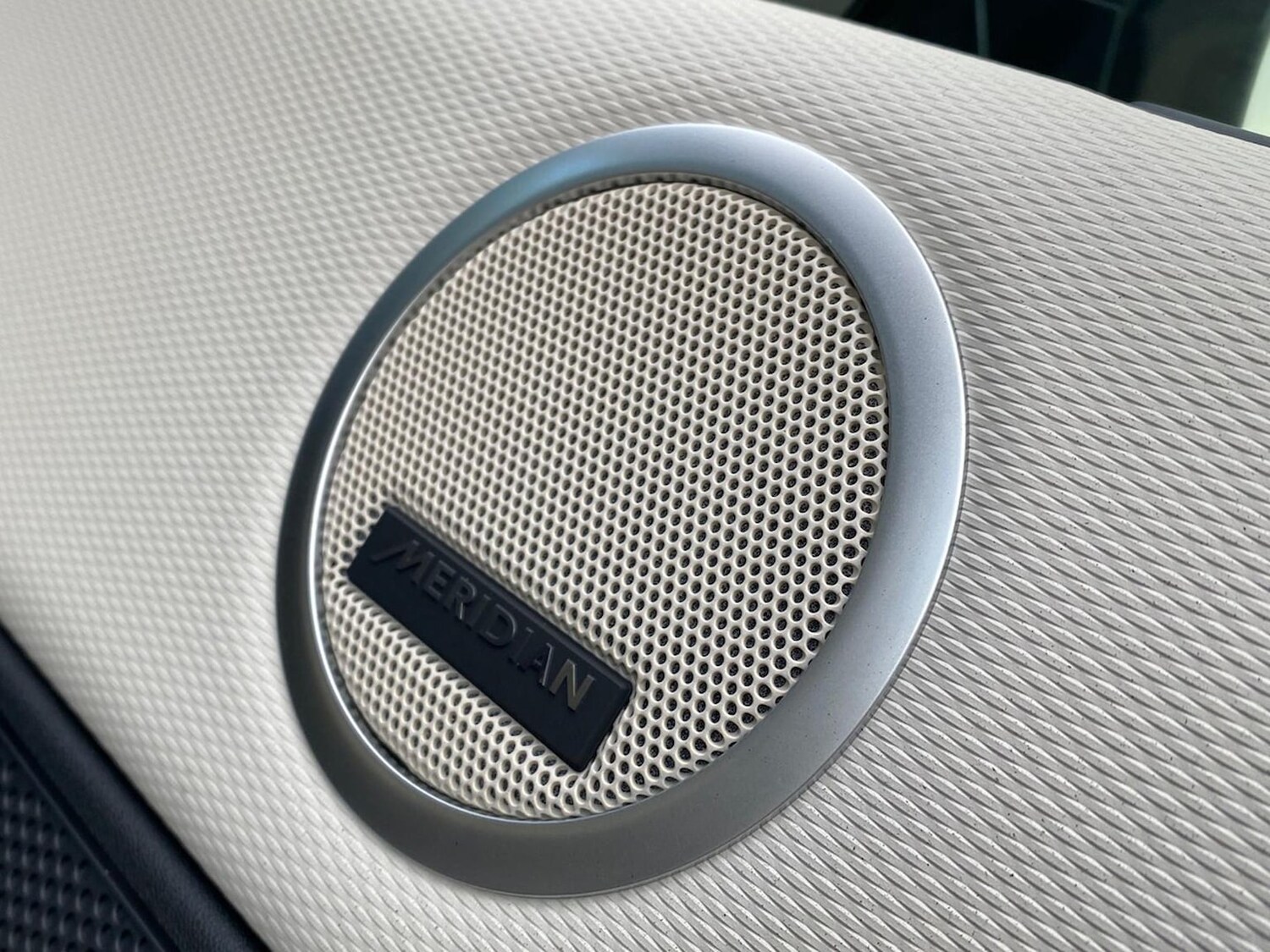 Used Land Rover Discovery 2024 for sale - 77487766: Photo 24