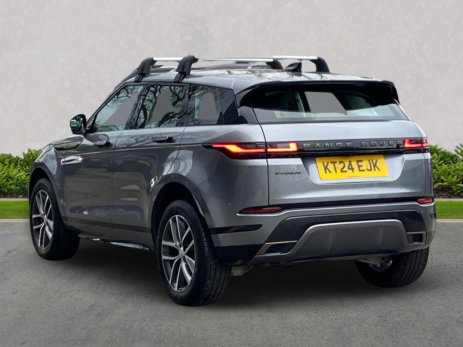 Used Land Rover Range Rover Evoque 2024 for sale - 77487732: Photo 2