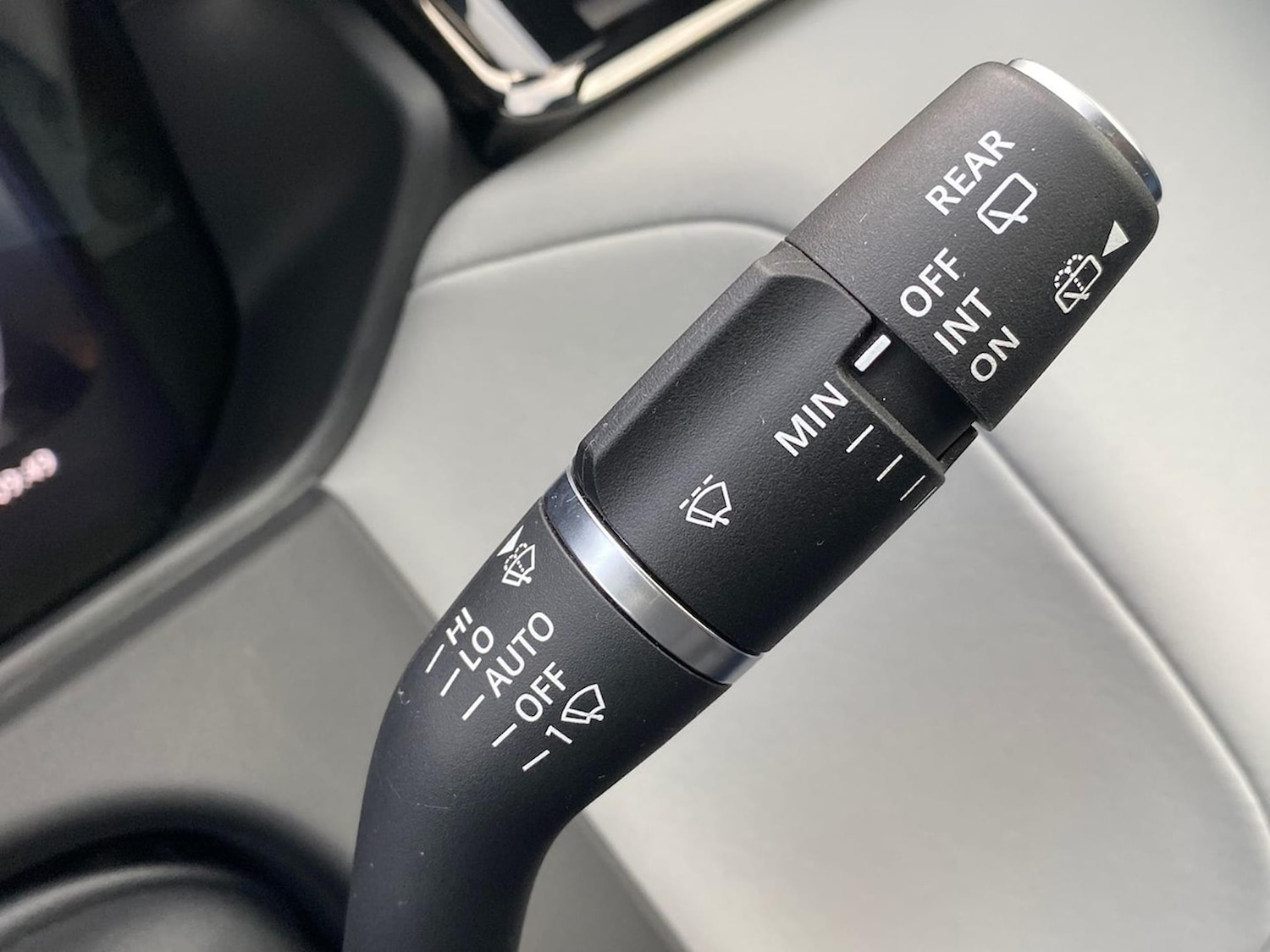 Used Land Rover Range Rover Velar 2023 for sale - 76437270: Photo 36