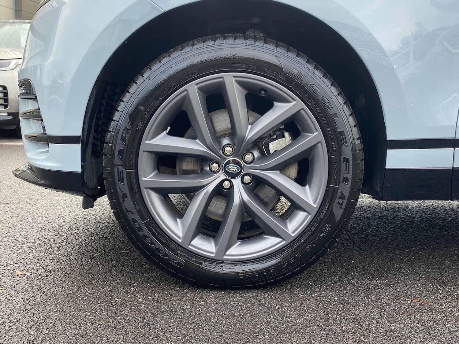 Used Land Rover Range Rover Velar 2023 for sale - 76437270: Photo 8